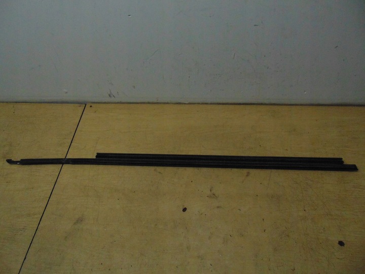 фото №8, Планка накладка лівий перед audi a5 купе 2011r 8t0853283c