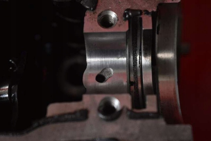 фото №16, Головка двигуна 9636896880 citroen c3 1 i 1.4 hdi 70 km 02-10