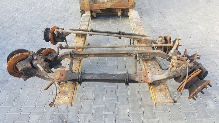 фото №1, Ось ось балка поворотный кулак mascott mascot 07-10rok