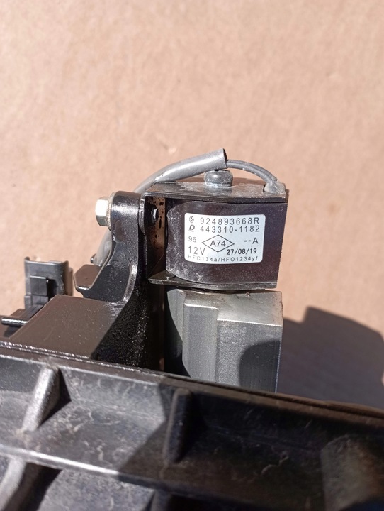 фото №5, Renault zoe конденсатор осушитель кондиционера 921405885r 924893668r 921408942