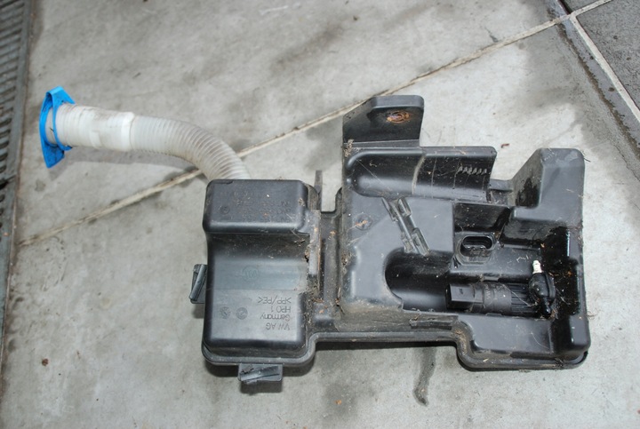 фото №5, Бачок склоомивача vw tiguan i 5n0955453