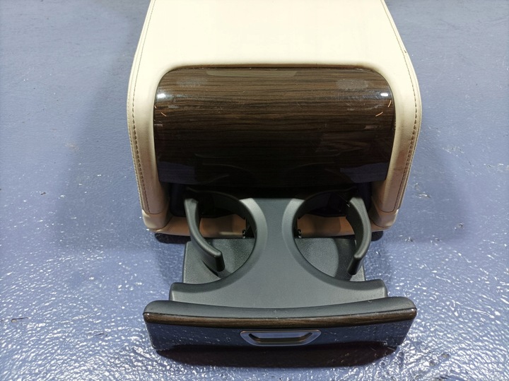 фото №8, Bmw 7 g11 lci підлокітник задній середній з перемикачами комфорт naew