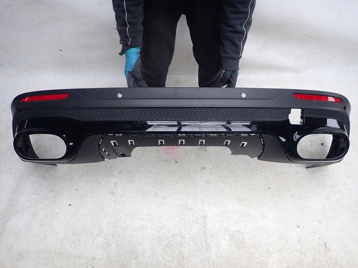 фото №1, Mercedes glb x247 amg 19- dół накладка спойлер бампера зад задний pdc