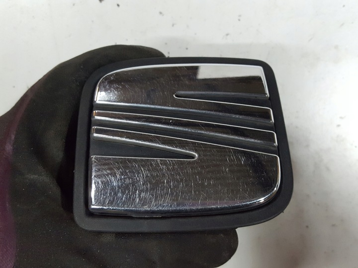 фото №1, Seat altea рестайлинг 09-14r ручка крышки багажника зад 6j4827565d