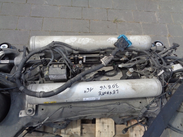 фото №10, Підвішування задні балка міст амортизатори maserati levante бензин 3.0 v6