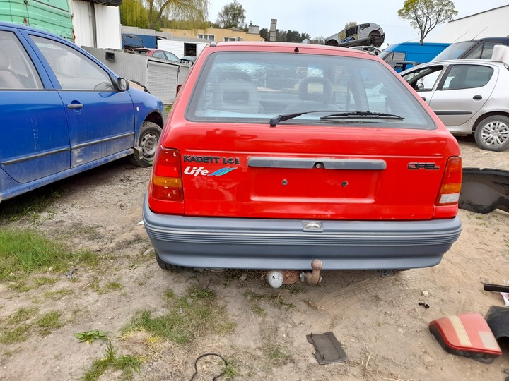 фото №13, Opel kadett e крышка багажника зад задняя