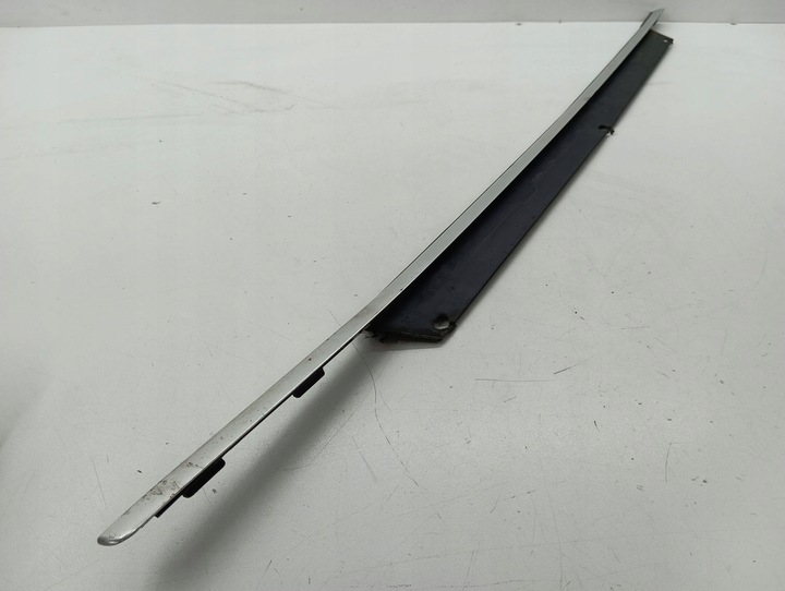 фото №5, Audi q7 4l 2006 ліва сторона планка прокладка скла двері передніх