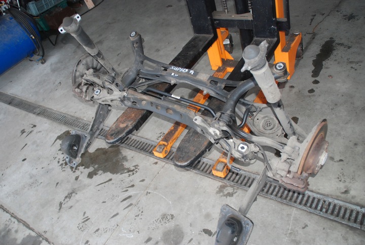 фото №4, Балка зад задняя ось skoda superb iii 2.0tdi 15-22