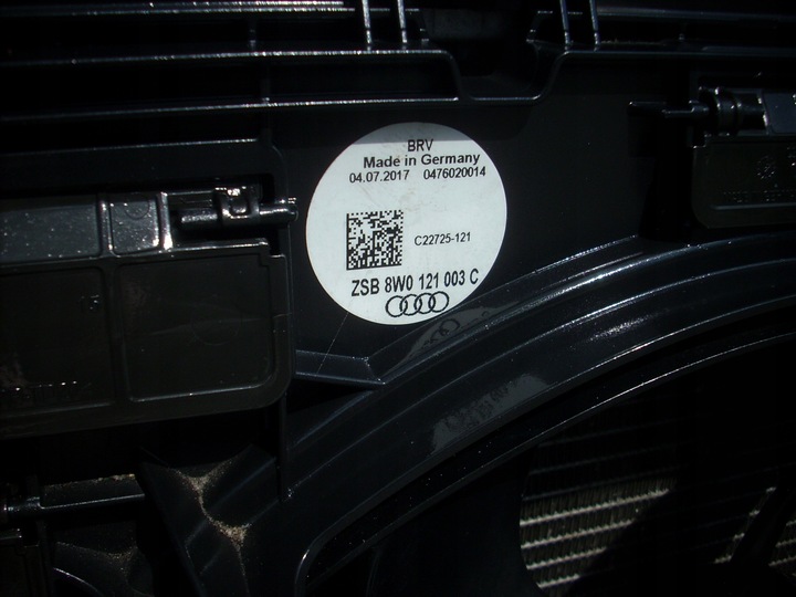 фото №10, Audi a8 d5 4n0 радиатор 4n0816515 tfsi вентиляторы ew. pas усилитель