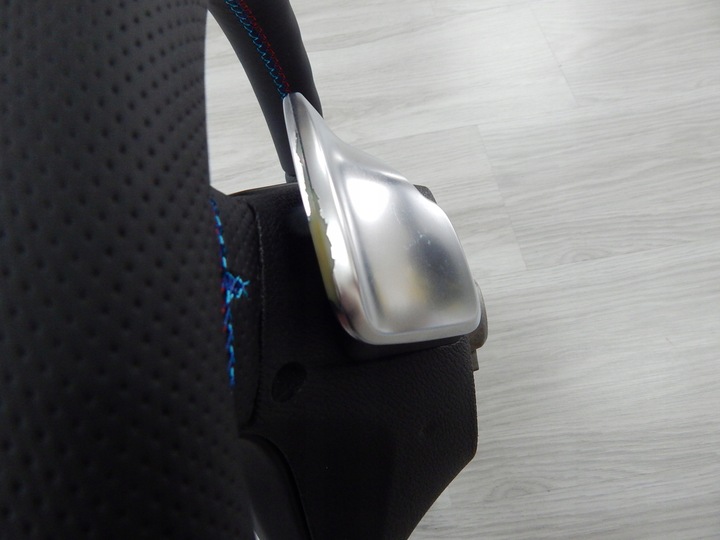 фото №11, Bmw x5 x6 e70 e71 кермо нова шкіра sport м-пакет пелюстки