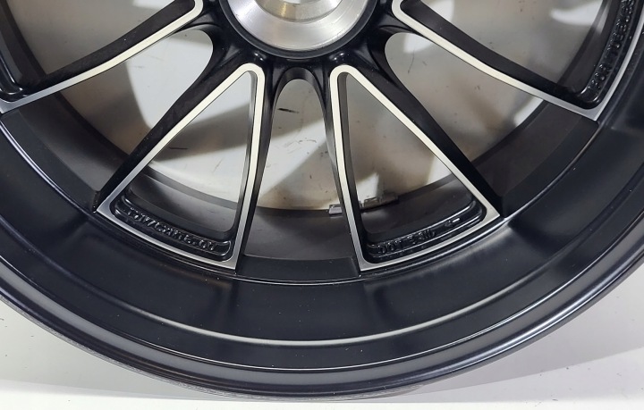фото №6, Диск зад 17" x 6.0" ducati diavel 1200 1260