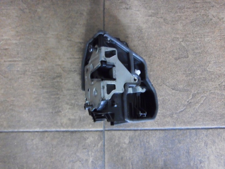 фото №1, Bmw 3 f30 замок дверь правые 7202148