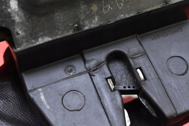 фото №11, Замок кришки зад багажника 495058724 opel astra 3 iii h універсал 04-07