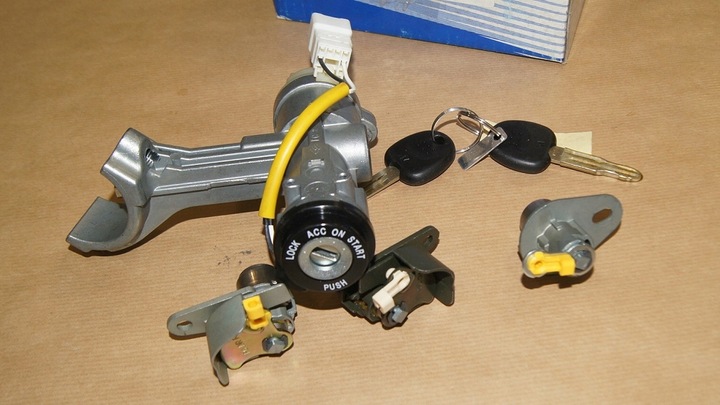 фото №3, Комплект вкладишів замка i kluczykow замок запалювання з імобілайзер hyundai matrix 2001-2010