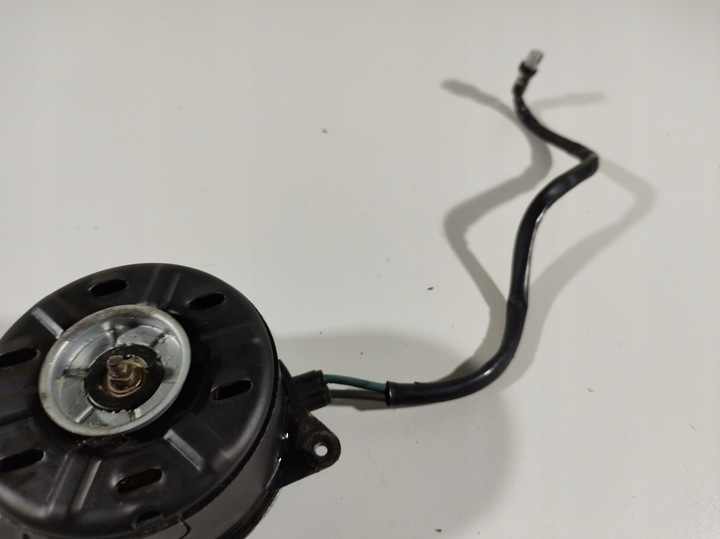 фото №4, Lexus is300h 13r моторчик вентилятора 16363-31440