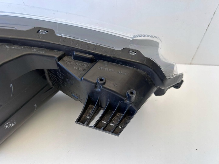 фото №7, Renault zoe ii рестайлинг лампа левая перед 260602157r оригинал