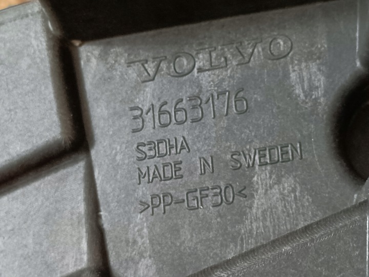 фото №8, Volvo xc90 ii кронштейн   кріплення бампера праве зад 31663176