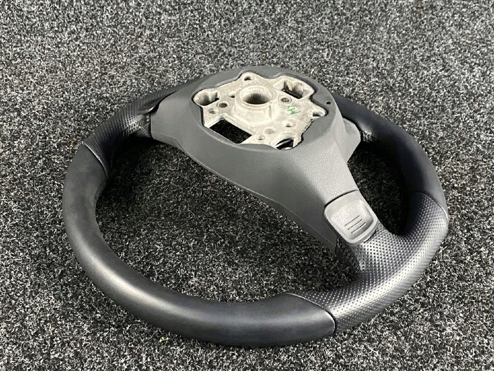 фото №5, Vw golf viii 8 gti руль кожаный мультифункция лепестки 5h0959542c