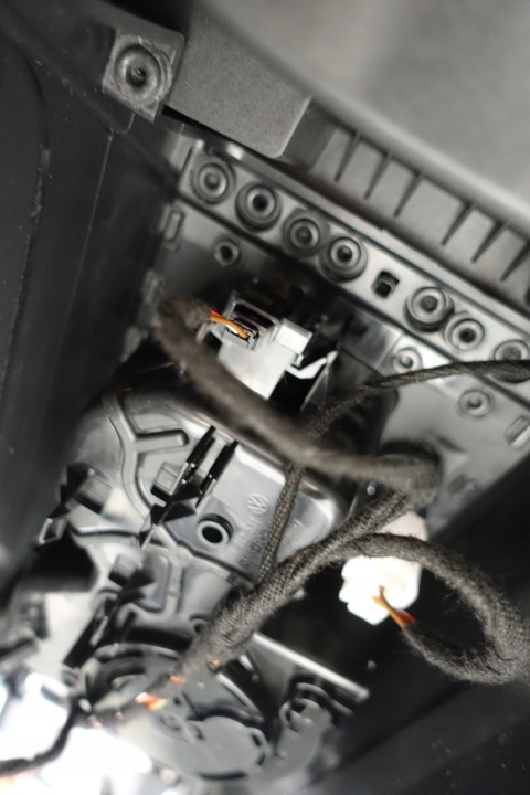 фото №13, Vw golf viii оббивка боковина двері лівий праві ambiente підлокітник dekor