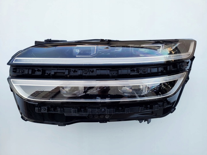 фото №1, Hyundai genesis gv70 i 1 gv 70 92183-ar100 92170-t6000 лампа левая