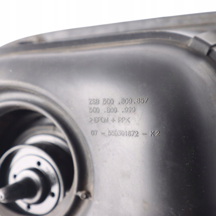 фото №11, Volkswagen vw golf mk7 корпус кріплення кришки заливання пального 5g0809857