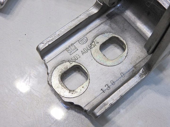 фото №6, Петлі двері правий зад z176 insignia a універсал