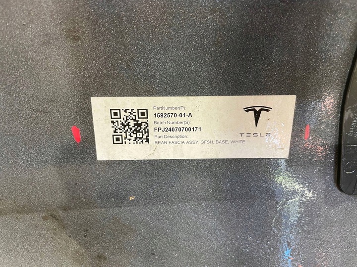 фото №9, Tesla модель 3 рестайлинг 23- бампер зад задний