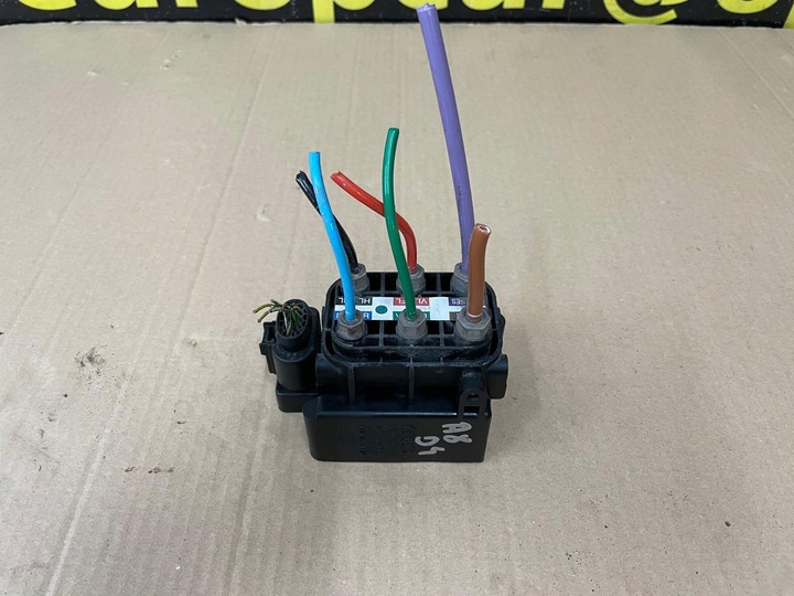 фото №1, Audi a8 d4 розподільник підвішування 4h0616013