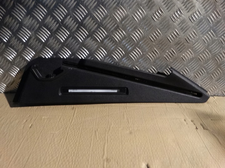 фото №1, Идеальная защита багажника задняя правая audi q8 1