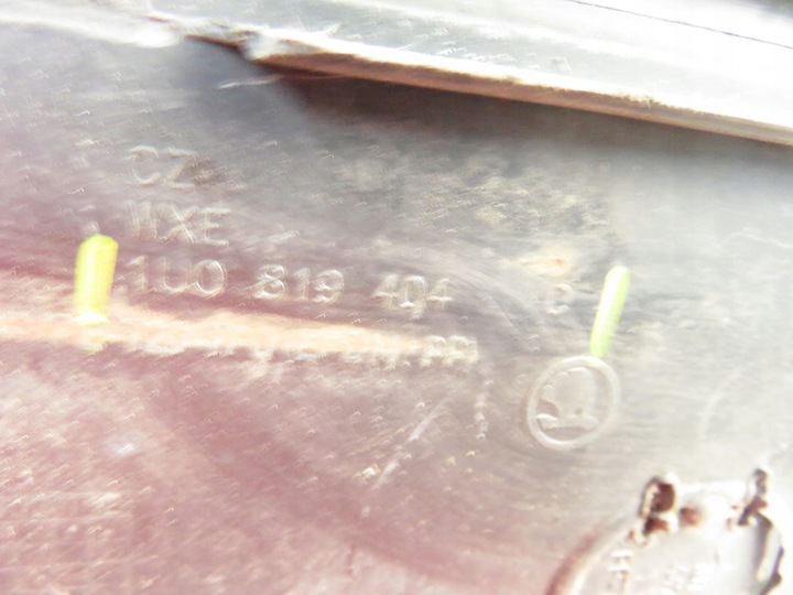 фото №7, Панель под лобовым стеклом skoda octavia i combi 1u5 1u0819404c 1u0819403c