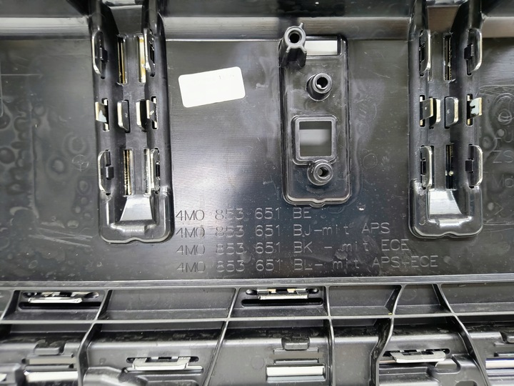 фото №4, Решітка радіатора нове q7 4m 2024r базовий хром mat pod радар 4m0853651be