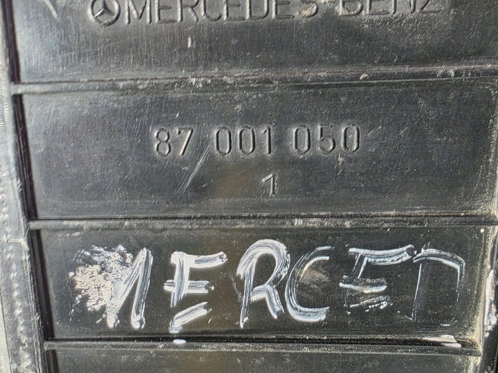 фото №8, Панель приладів mercedes w123 87001050
