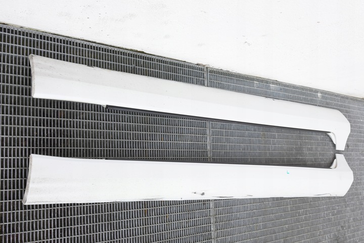 фото №8, Volvo v90 ii універсал планка накладка порогова ліва