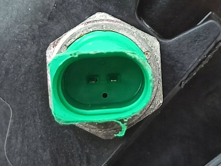 фото №6, Audi a4 s4 b9 8w крепление / держатель фильтра масла 03n115389n