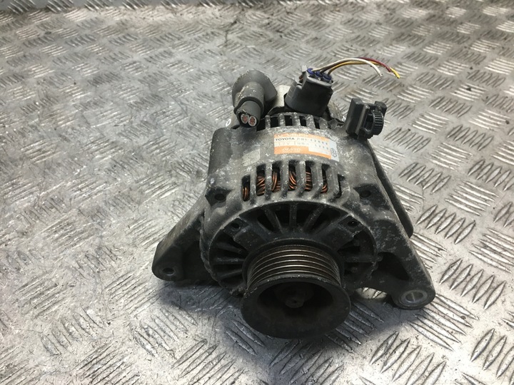 фото №1, Corolla e11 1.4 vvti генератор 27060-22060