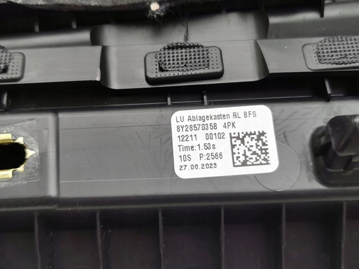 фото №11, Audi a3 8y 2023 бардачок панели распределительной / комплект