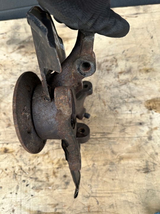 фото №7, Ступиця правий перед mercedes c w203 4matic 2.6b