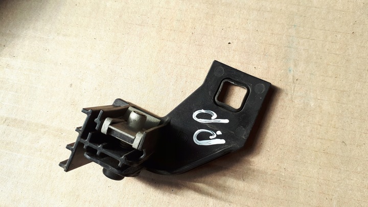 фото №1, S7 4g a7 тримач кріплення лампи праві перед