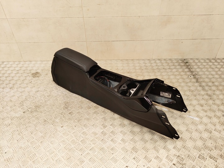 фото №11, Bmw f40 обивка сиденья диван обшивки туннель м-пакет