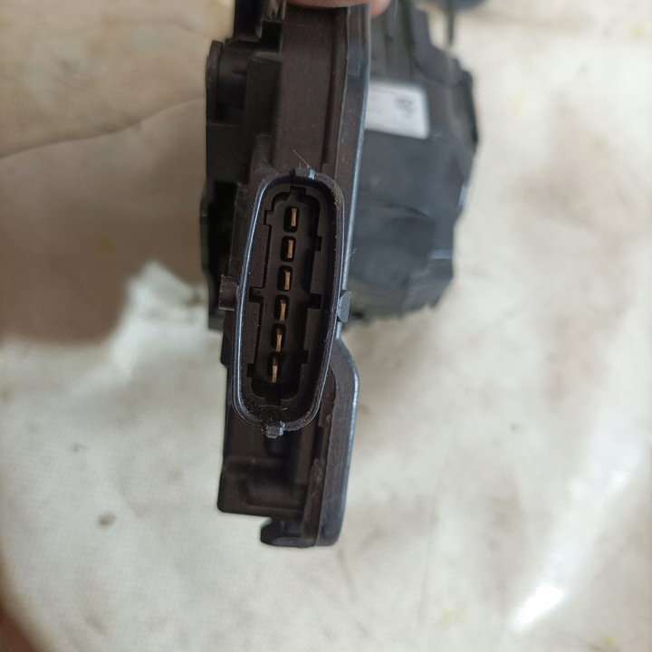 фото №8, Jaguar xf 2.2 15- замок двері лівий перед зад usa