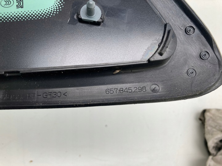 фото №3, Skoda scala скло кузовна праві зад задня права 657845298 нова / темне