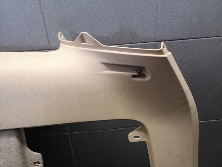 фото №8, Оббивка багажника права vw touareg 7l6863820a