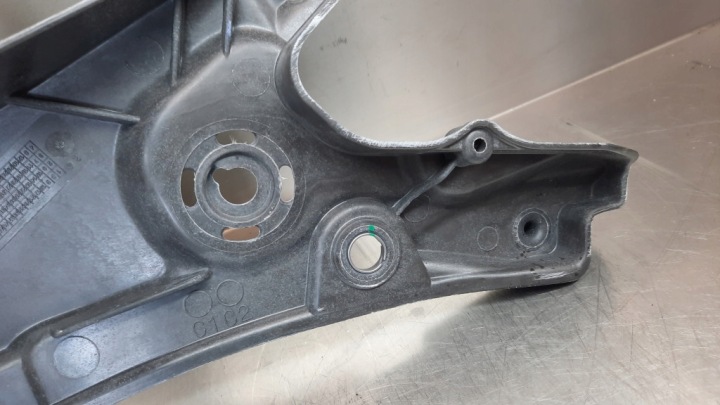 фото №6, Кронштейн  бампера перед правое 31468232 volvo v60 ii s60 iii 19-