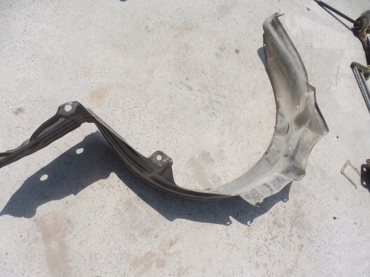 фото №1, Підкрилок ліві перед primera p11 2,0d sedan 4d