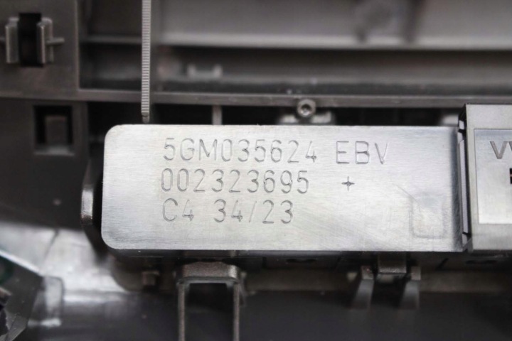 фото №8, Vw skoda лампа стеля 5ta947105c колір whi - чорний сатинова діод 5ta