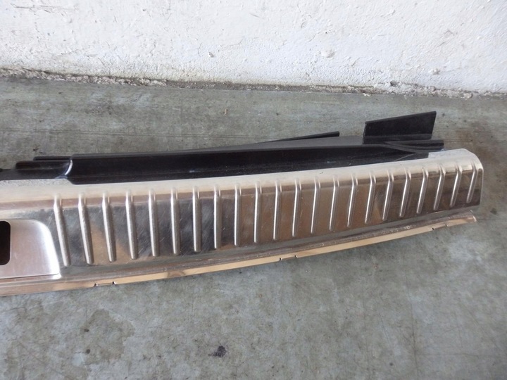 фото №3, Захист хром заднього зад ременя mercedes c-klasa w205 універсал 2014- a2056900505