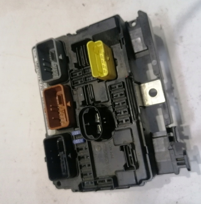 фото №1, Peugeot 207 06-12 r - коробка предохранителей модуль bsm 9667199580