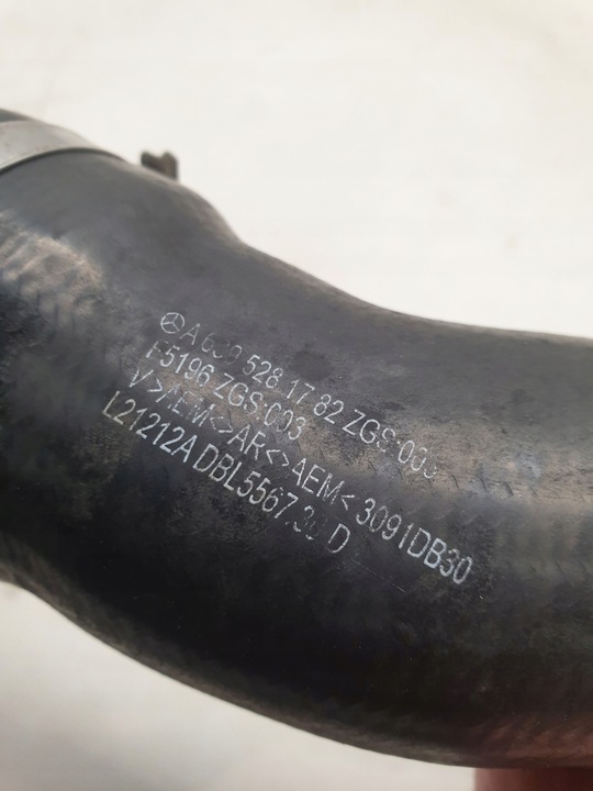 фото №5, Mercedes vito w639 2.2cdi труба шланг шланг радиатор воздуха a6395281782