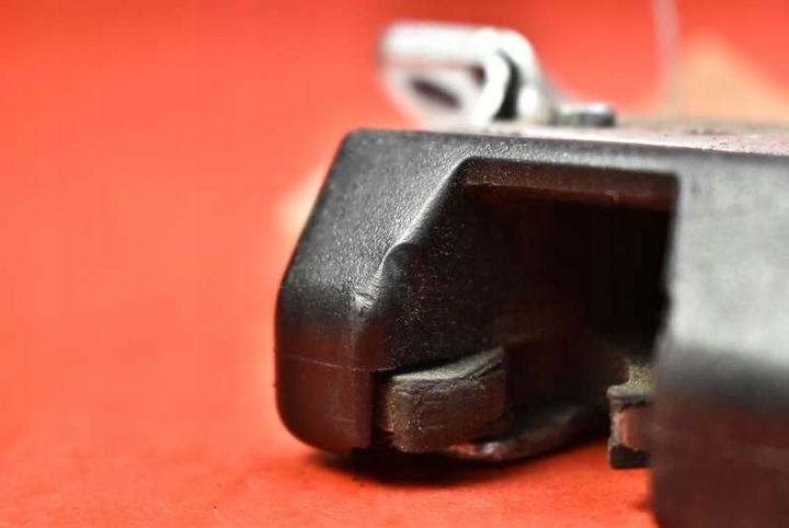 фото №9, Замок кришки зад багажника 90563999 opel meriva a 02-06