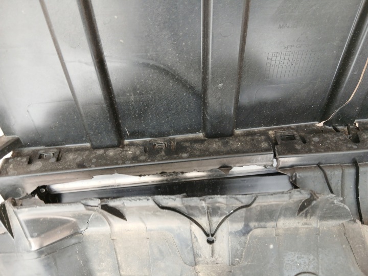 фото №8, Volvo ex30 ex-30 2023- руль заборщик воздуха жалюзи 80005258